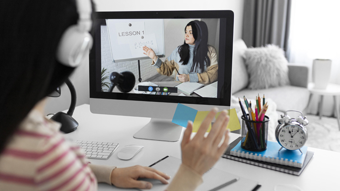 Online tutor teaching English on Preply platform